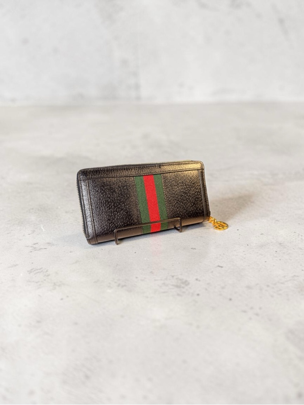 Gucci Black Leather Zip Around Wallet with Green-Red Web - Picture 3 of 8